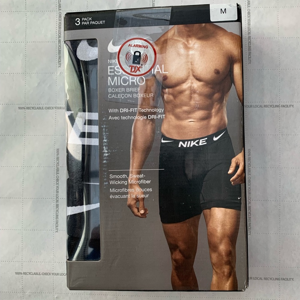 Nike Essential Medium Black Boxer Briefs - Brand New - Model # - KE1015001